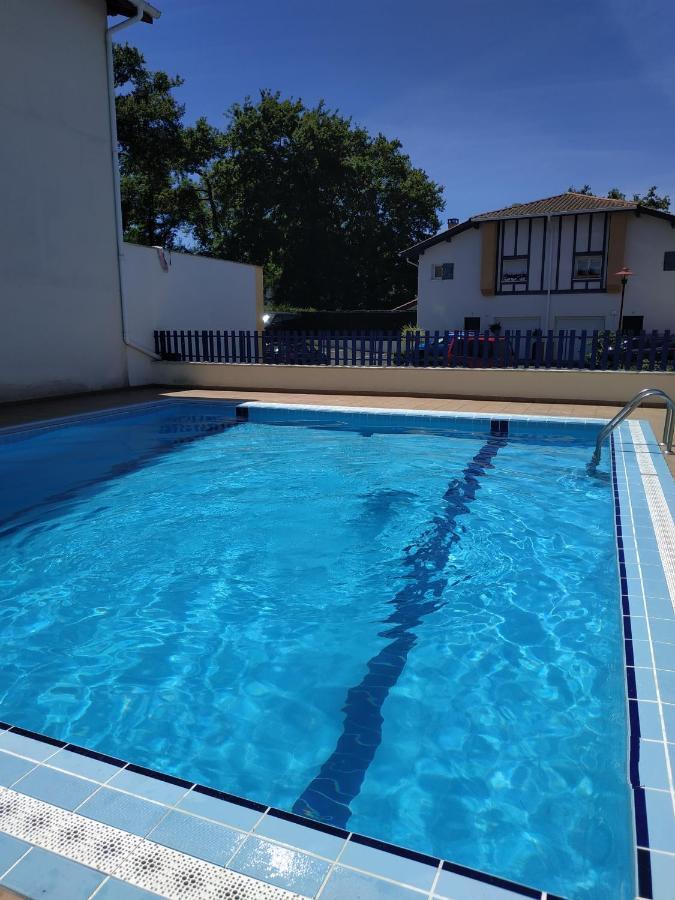 Ferienwohnung Coqueto Apartamento Con Piscina Comunitaria Hendaye Exterior foto